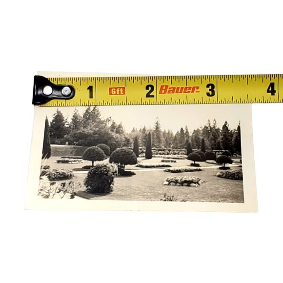 Vtg B&W Photo Found 1940 Spokane Washington Garden Park Walk Hikecore Snapshot - Picture 4 of 4